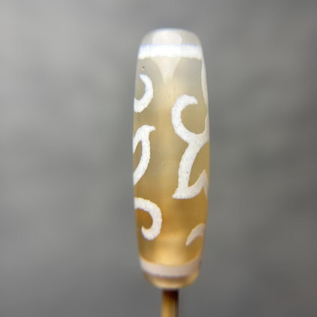 玉髄　水蓮花天珠　12-9