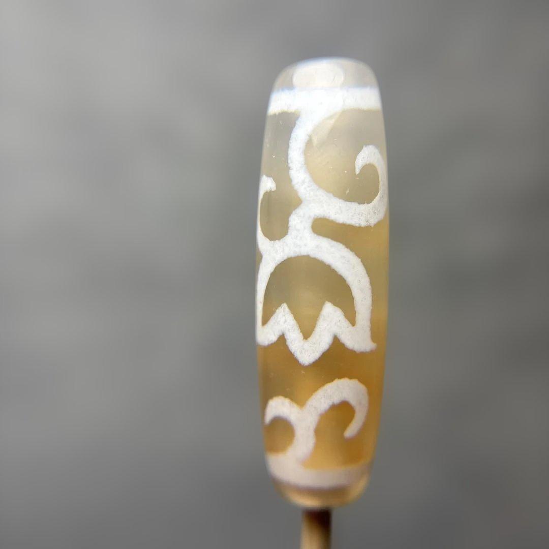 玉髄　水蓮花天珠　12-9