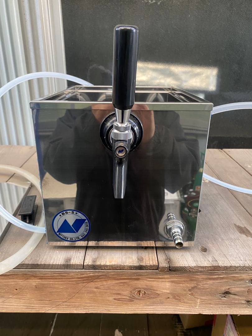 美品　ニットク氷冷生ビールサーバー　アサヒ系キリン系両方対応