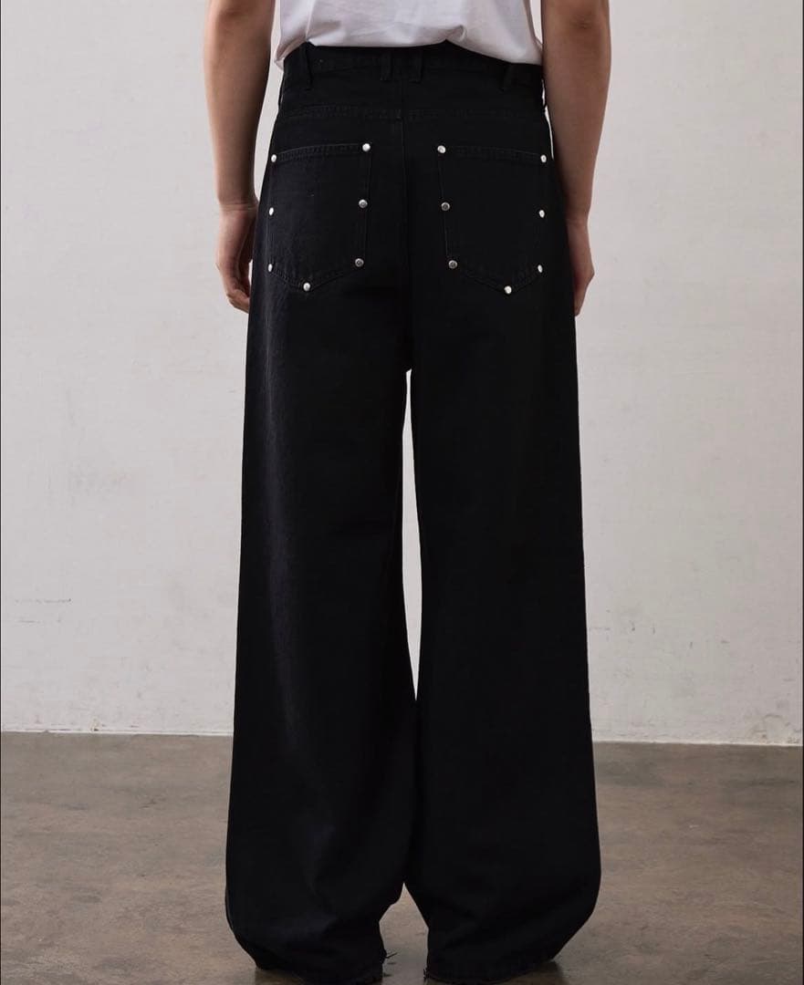 【完売】　THE CLE スタッズ付きブラックデニムパンツ　Mサイズ