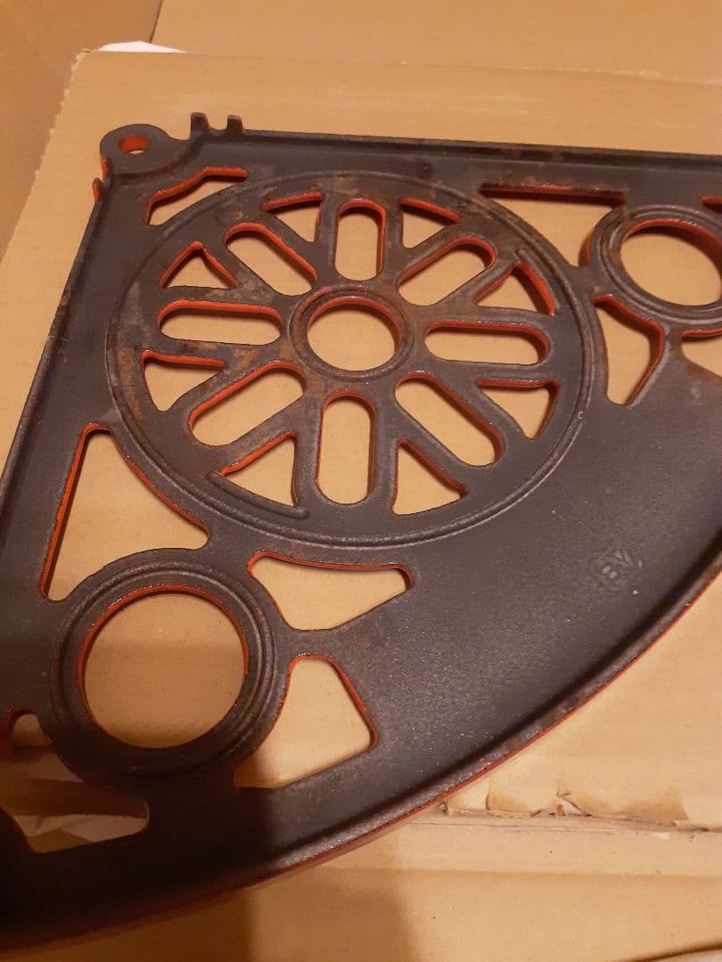 LE CREUSET 三角形シェルフ 赤 ルクルーゼ