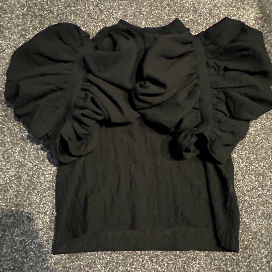 ラドロー　黒 パフスリーブ 半袖 トップス