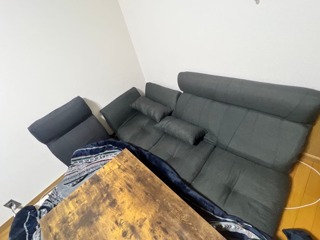 ダークグレー リクライニングソファ