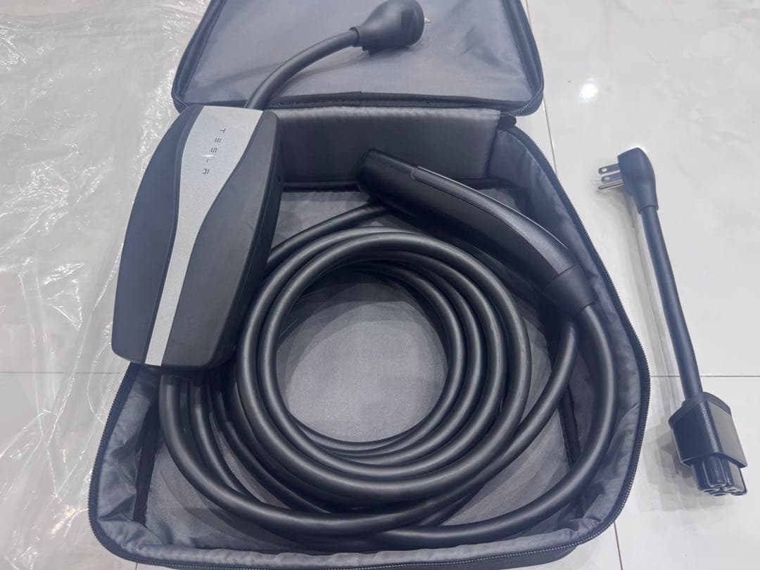 テスラ純正充電ケーブル　GEN II モバイルコネクター 充電ケーブル