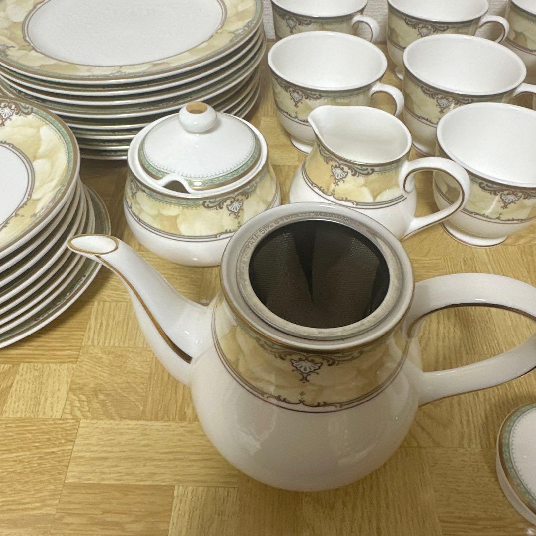 ティーセット ＋ ケーキ皿8枚　おまけの茶漉し付き　アフタヌーンティー