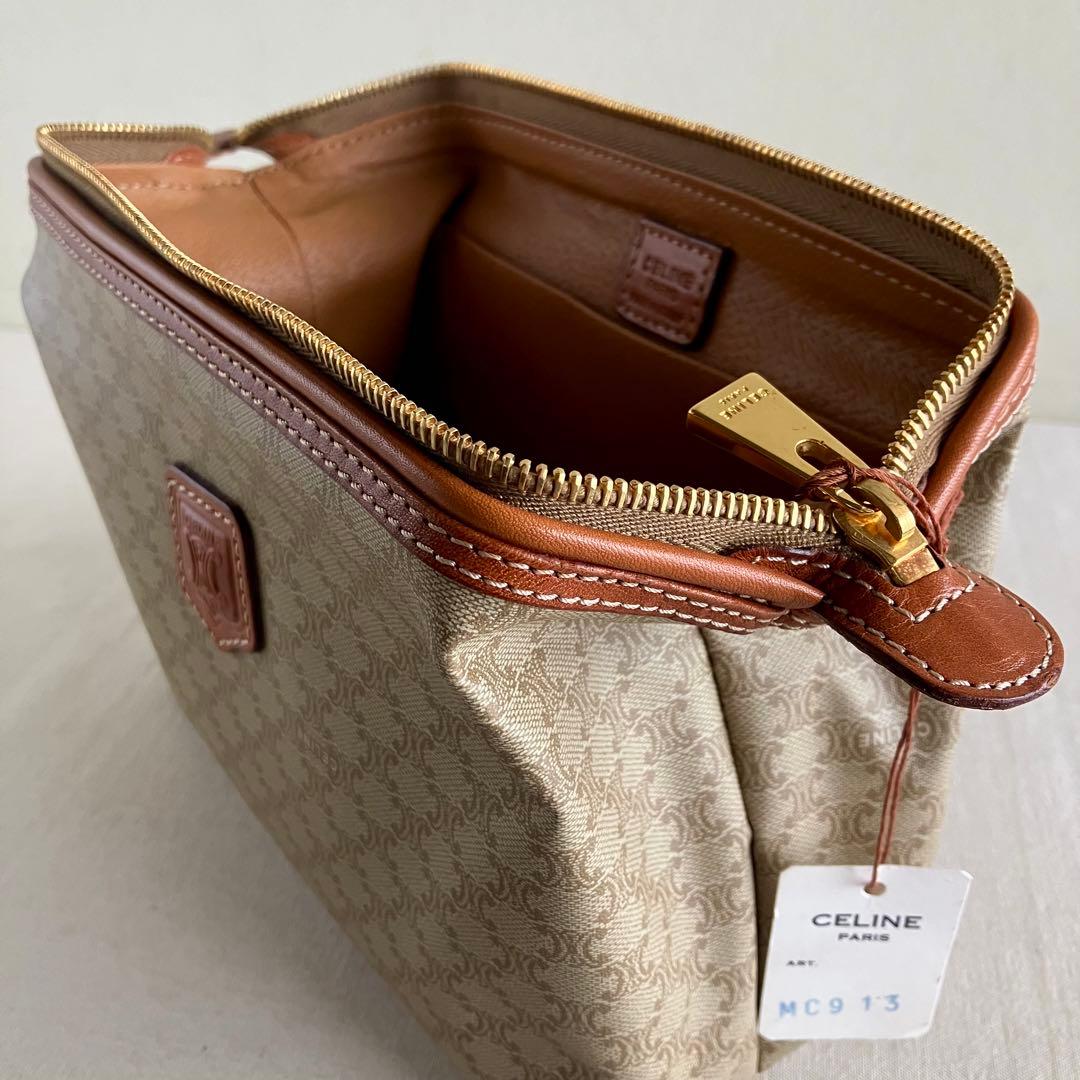 バッグ Celine Macadam Vanity Pouch Bag Brown