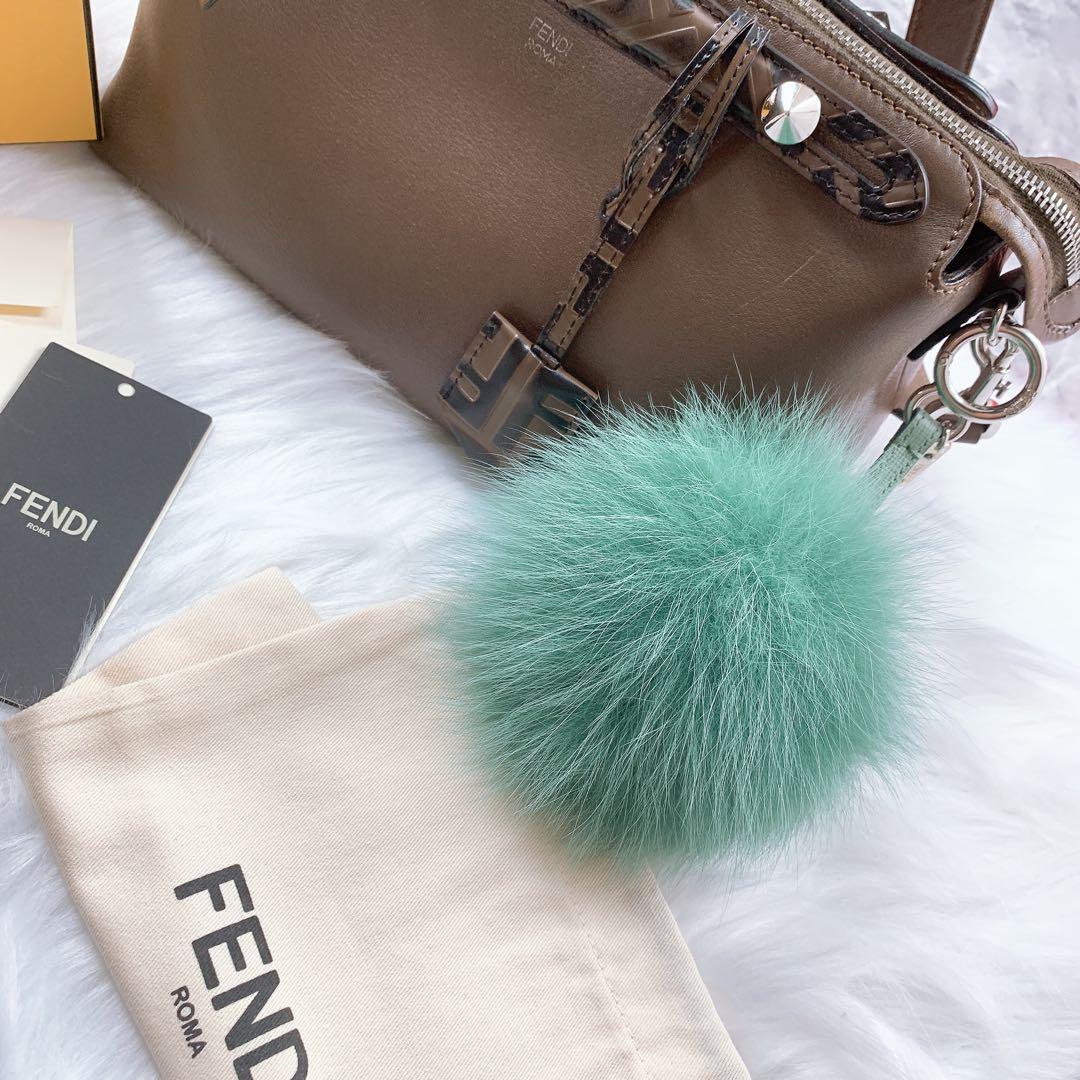 【正規品】FENDI ファーチャーム キーホルダー 付属品あり 美品