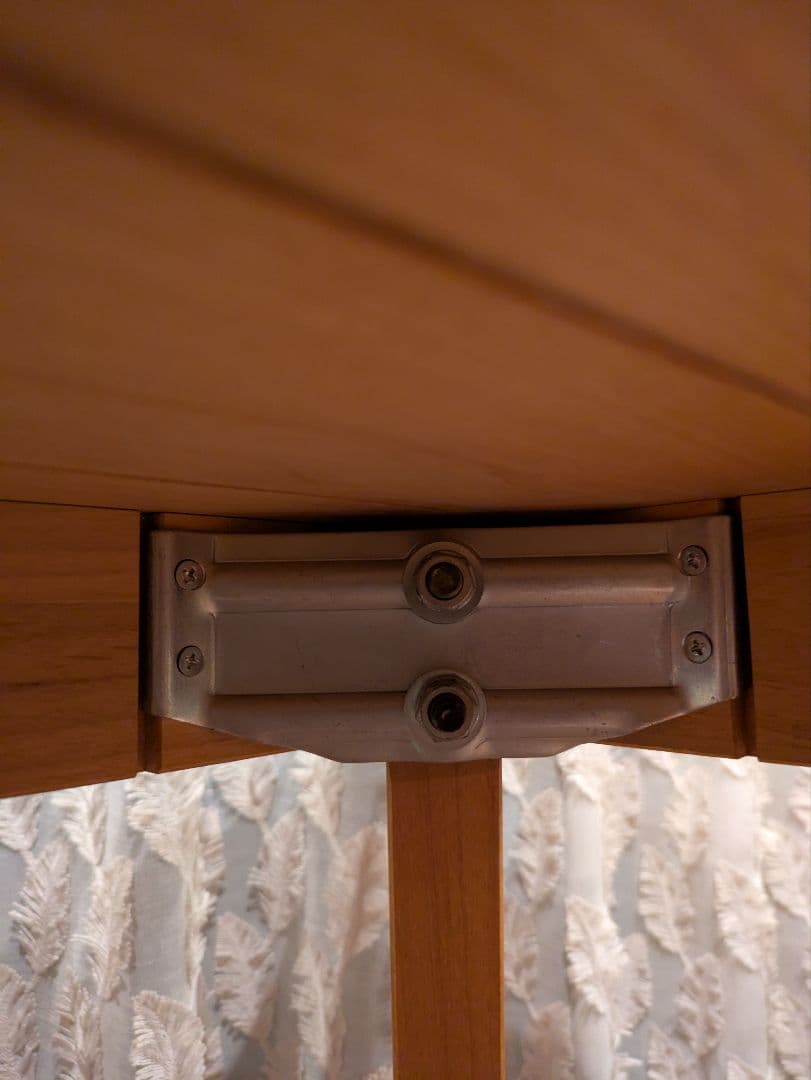 ダイニングテーブル　モモナチュラル