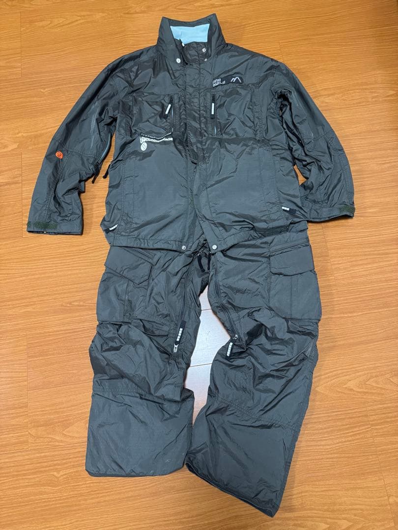 DESCENTE GUYGWG スノーボードウェア　セットアップ メンズ XL