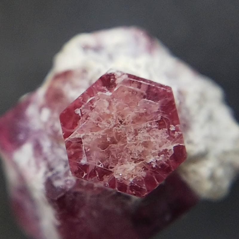 307 クラスター レッドベリル ビクスバイト レッドエメラルド 標本