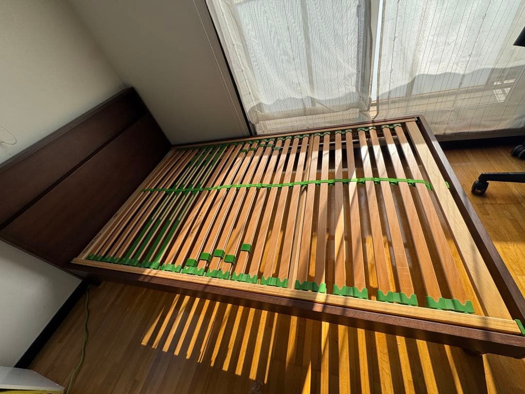 高級木材セミダブルベッドフレーム ウォルナット センベラ ウッドスプリングタイプ