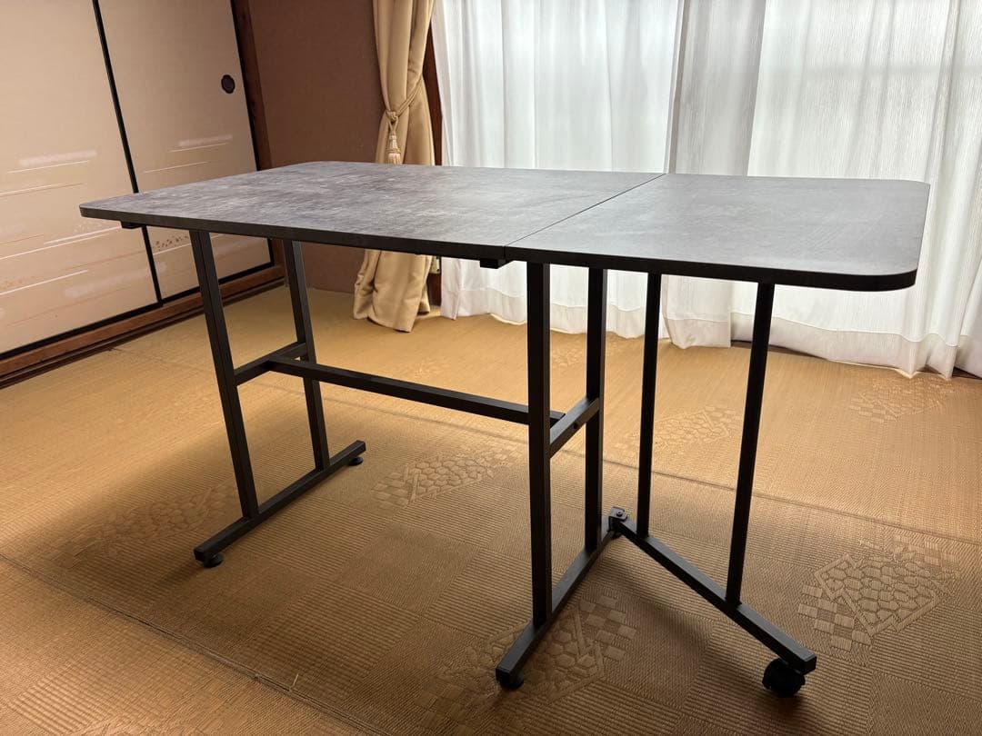 折りたたみダイニングテーブル