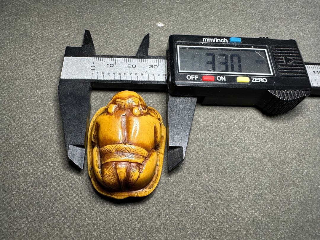 極上　鬼根付　天然素材　アンティーク　和彫　置物　骨董　飾り物　古美術品