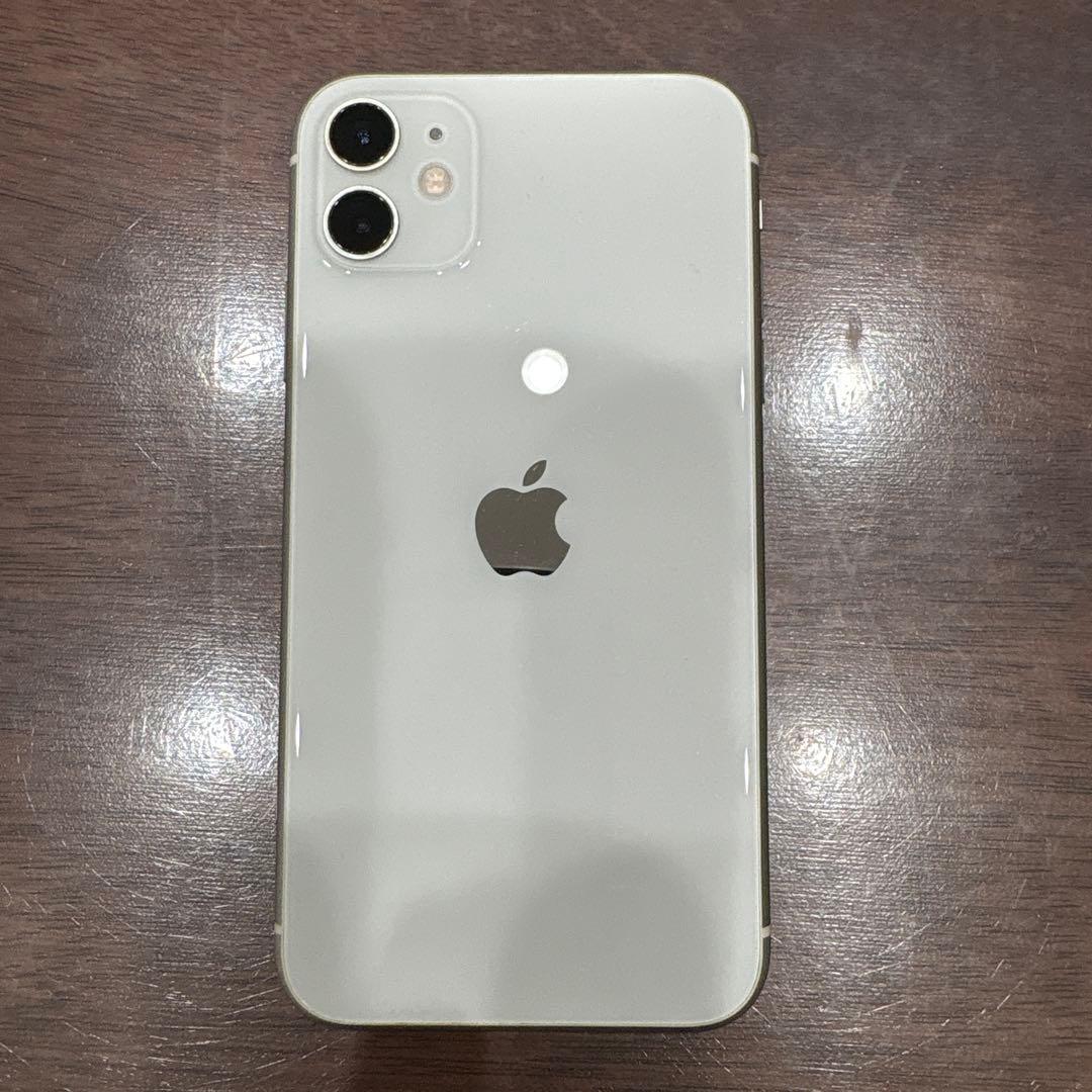 Apple iPhone 11 ホワイト 本体、箱、新品イヤホン付き！128GB