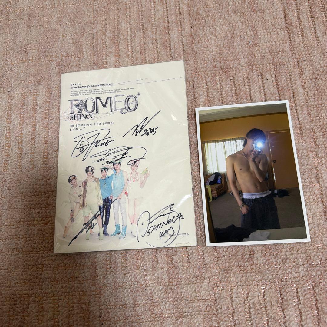 SHINee サイン入りアルバム　ポストカード
