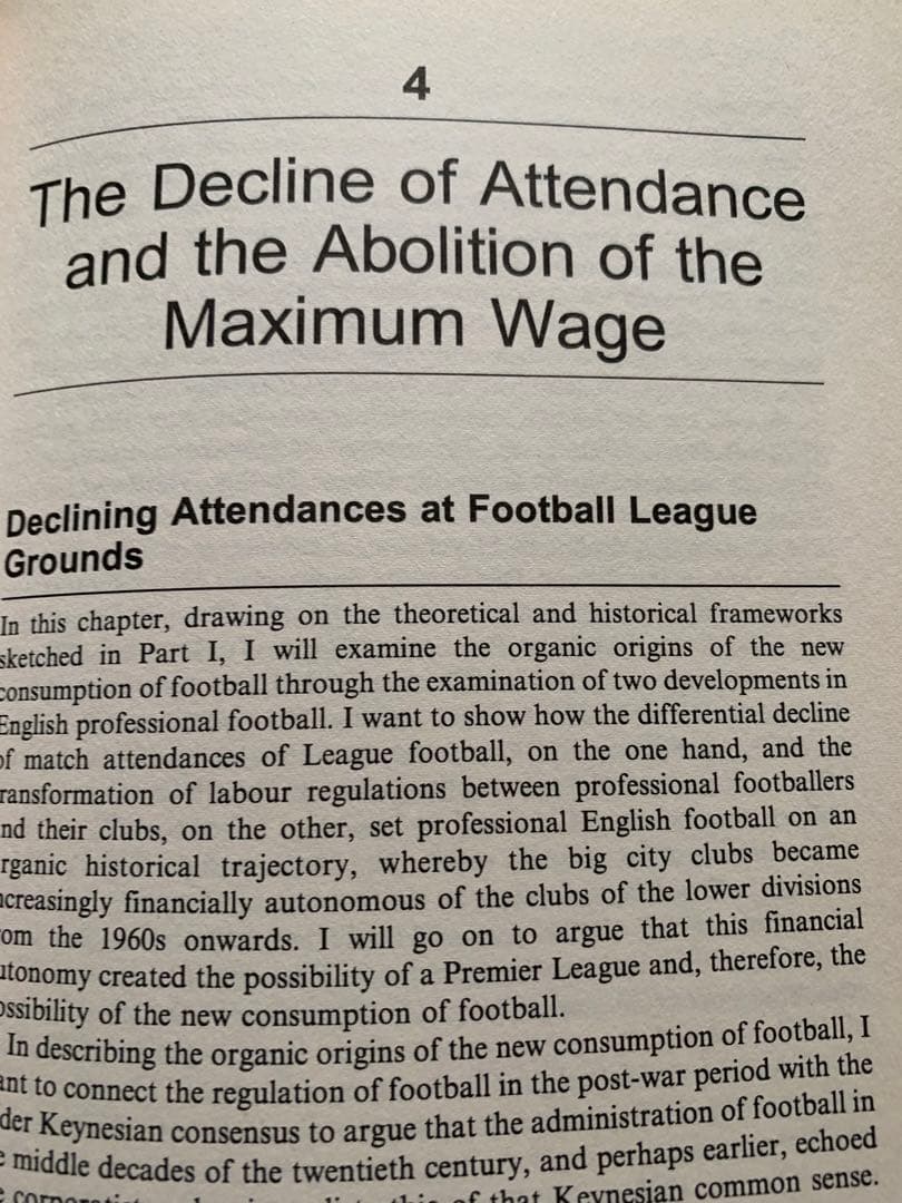 学術書・英国サッカーの変容＂TheEnd of theTerraces＂
