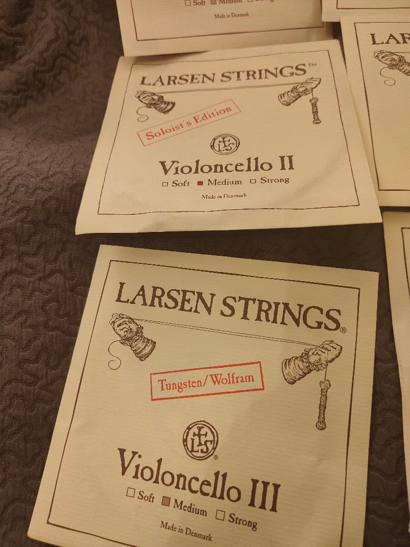 新品 チェロ弦6本+おまけ LARSEN STRINGSラーセンフルセット