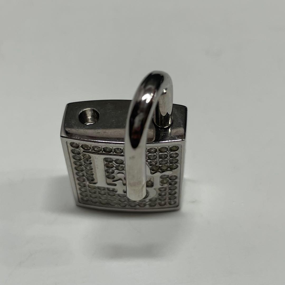 m*8様 Dior クリスタルロック型キーホルダー