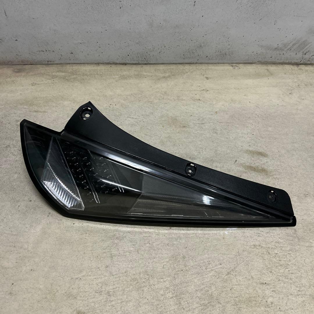 美品 フェアレディZ33 78works テールランプ