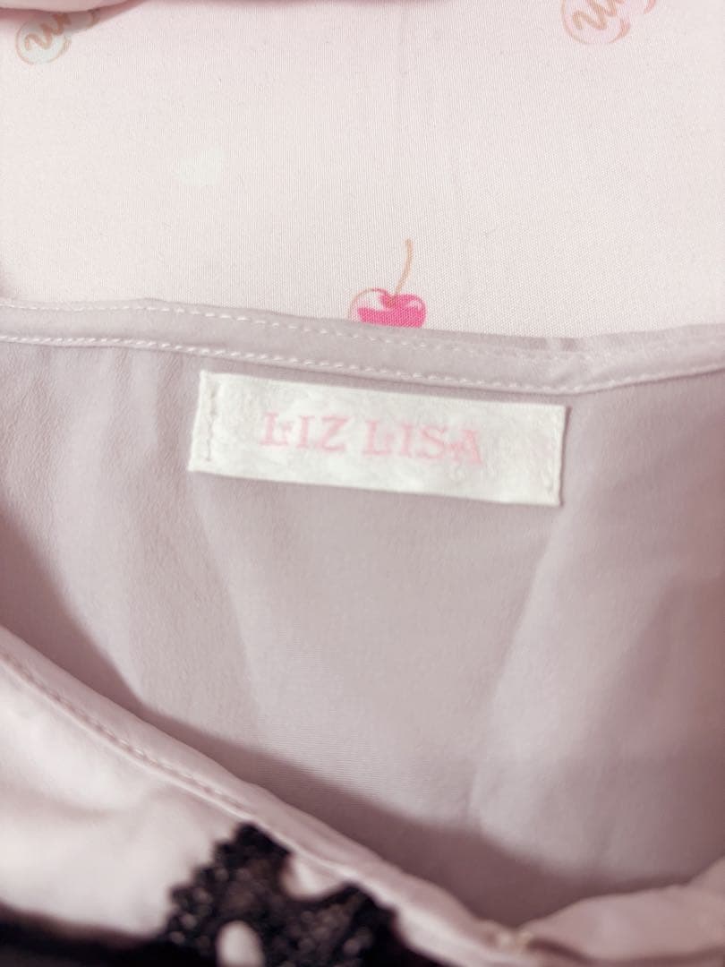 LIZLISA ハートレース襟ブラウス 半袖