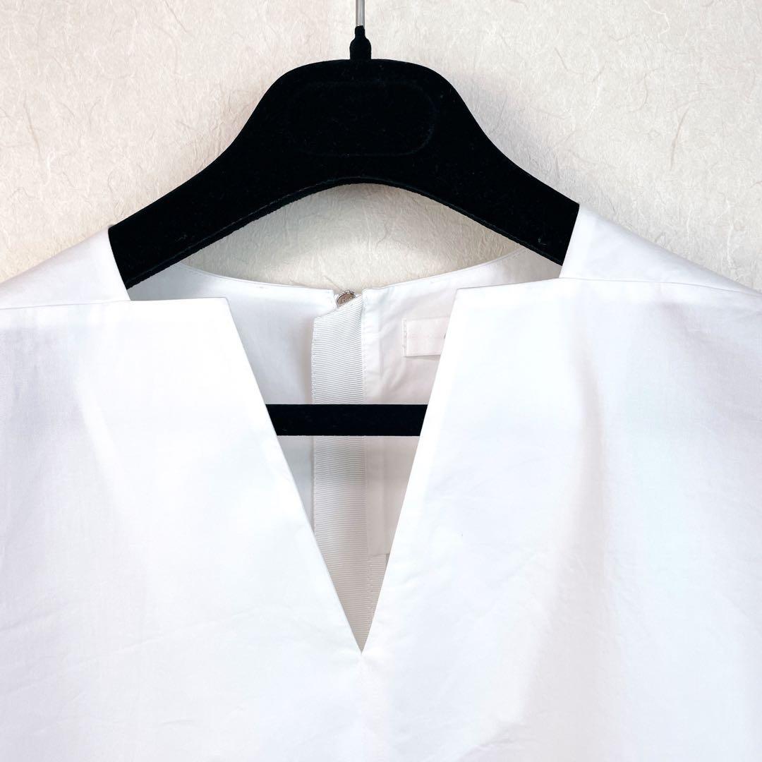 【美品 エブール】上質綿素材スッキリV開きオーバーブラウス