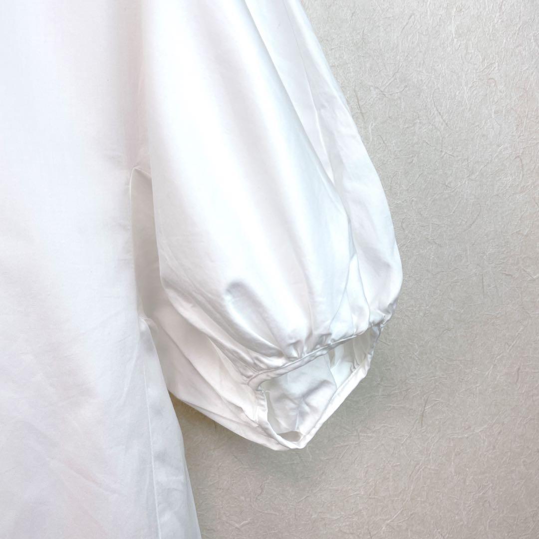 【美品 エブール】上質綿素材スッキリV開きオーバーブラウス