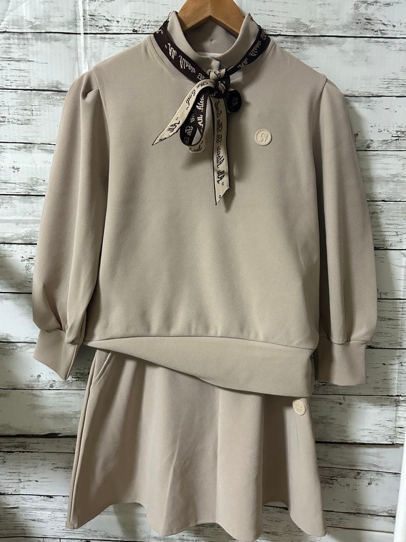 レディースゴルフウェアセットアップ　Lサイズ ベージュ
