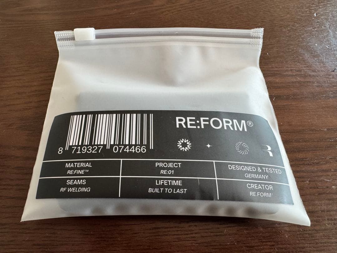 RE-FORM ブラック ケース