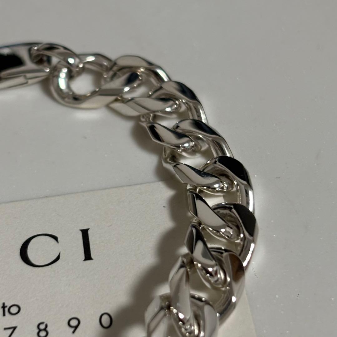 GUCCI 新品同様品【AAA 西島隆弘 着用】ノットブレスレット　刻印18