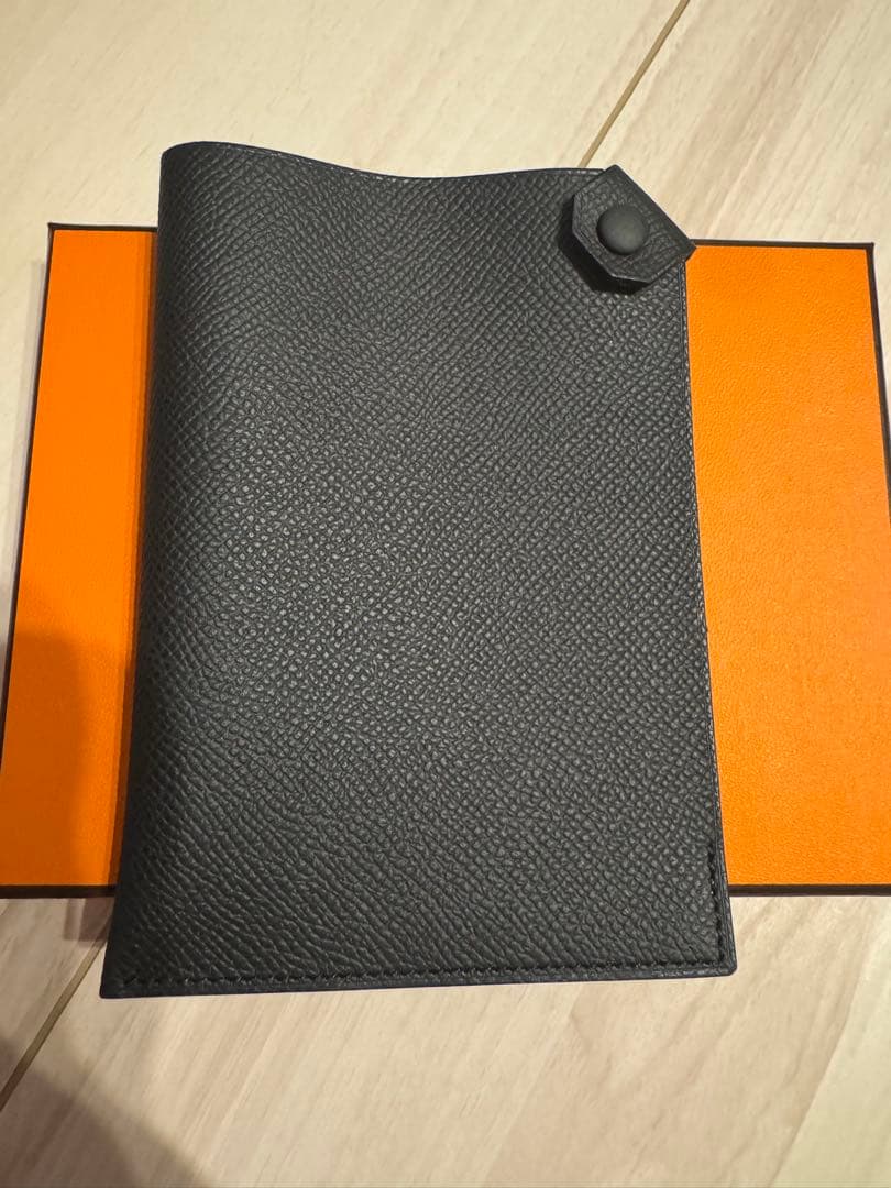 エルメス　パスポートケース　黒