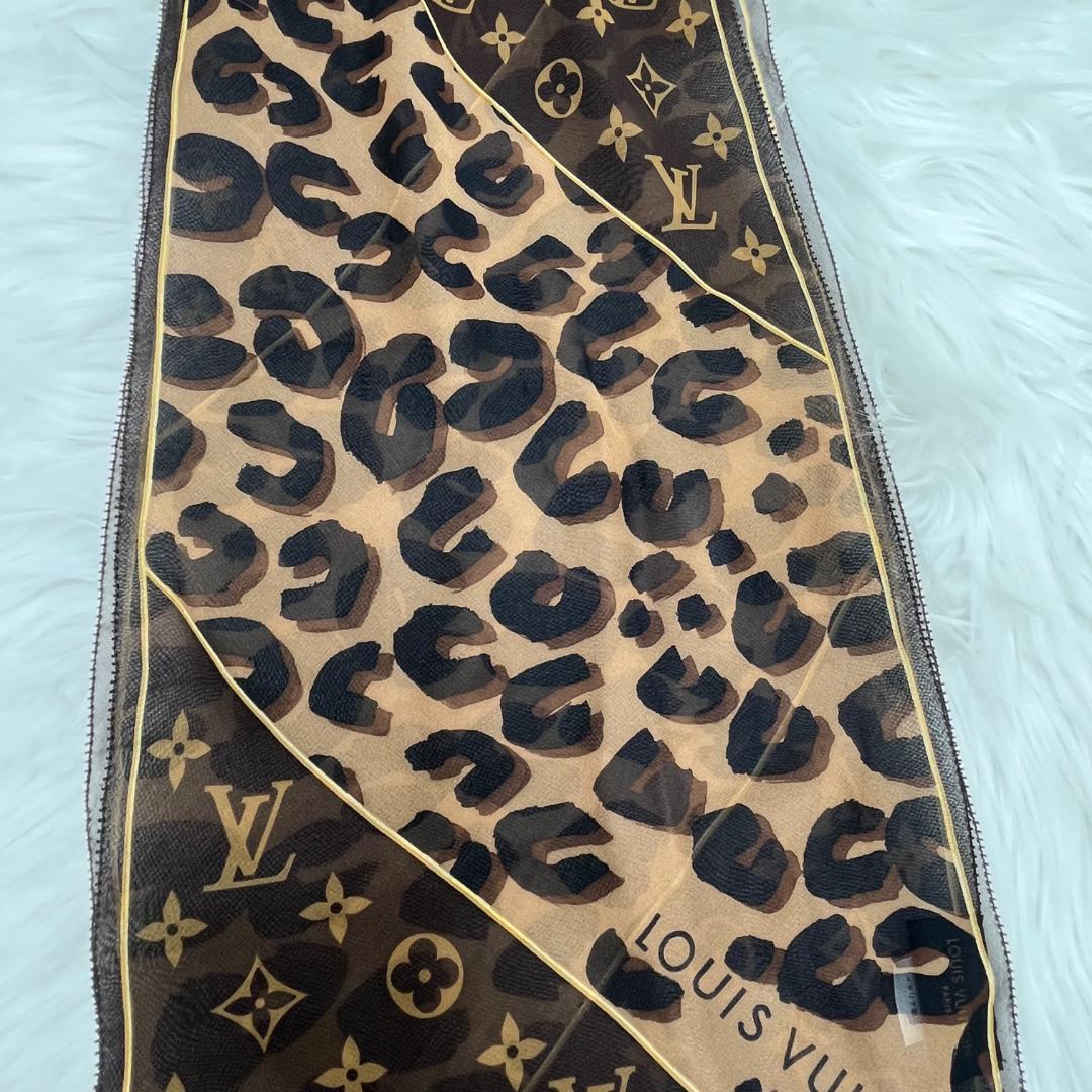 美品✨ルイ・ヴィトン　スカーフ　モノグラム　レオパード　ヒョウ柄　箱付き