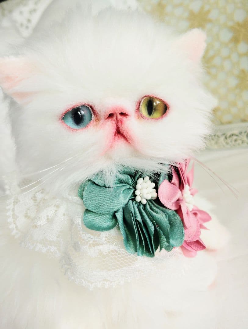 オッドアイ♡真っ白子猫ちゃん♡アートドール♡ぬいぐるみ♡