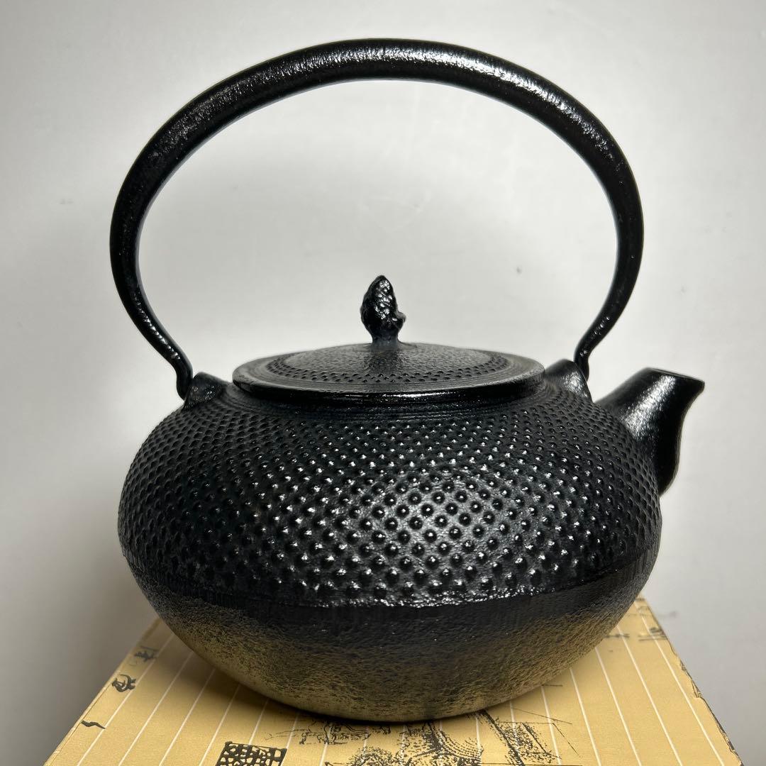 南部鉄瓶 鉄器 鉄瓶 算玉アラレ 急須 やかん 鉄分補給 「三傳藝統」 元箱