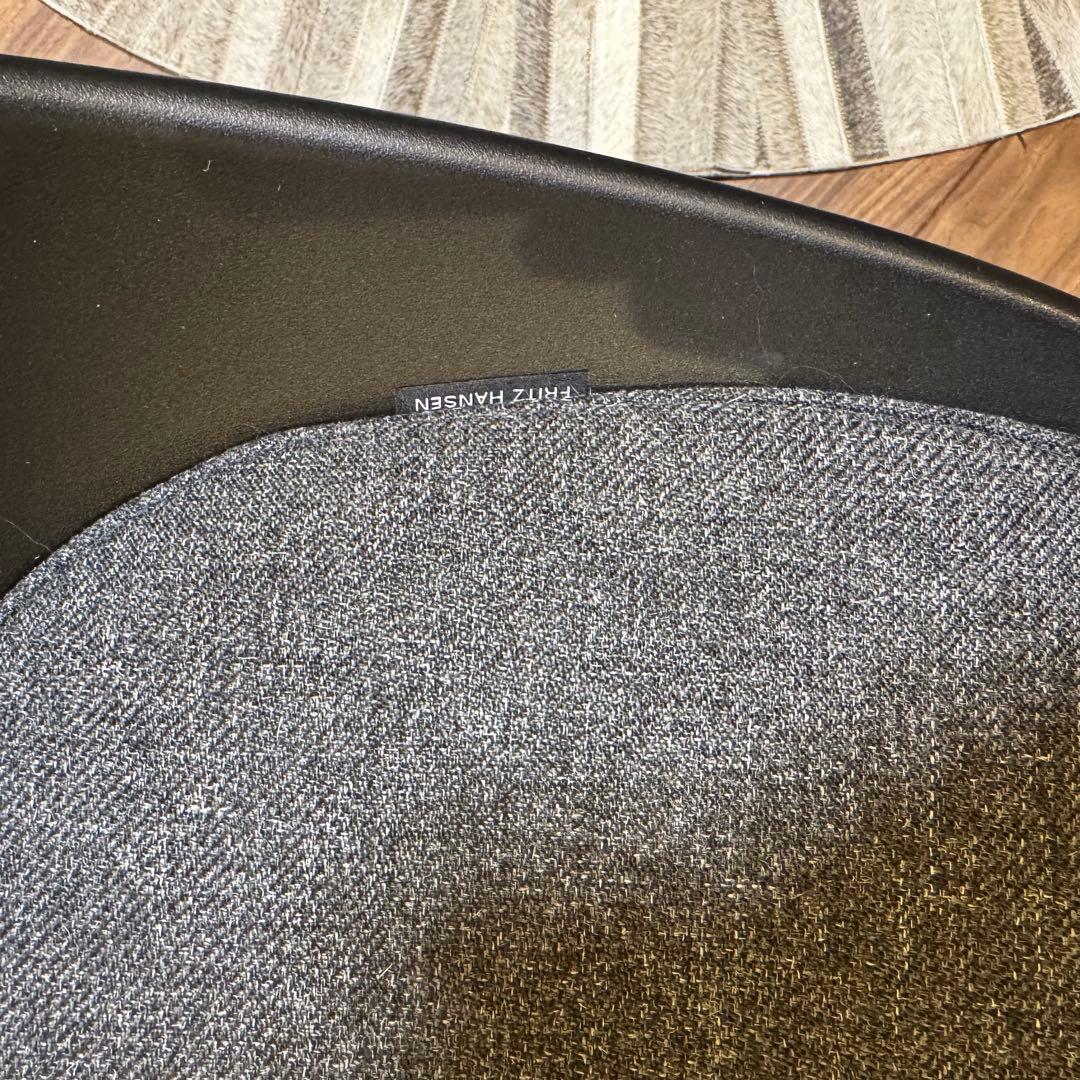 クリオネ　 フリッツハンセンドロップチェア４脚セット