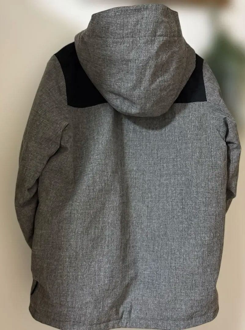 美品　BURTON キッズ　スノーボードジャケット XL グレー/ブラック