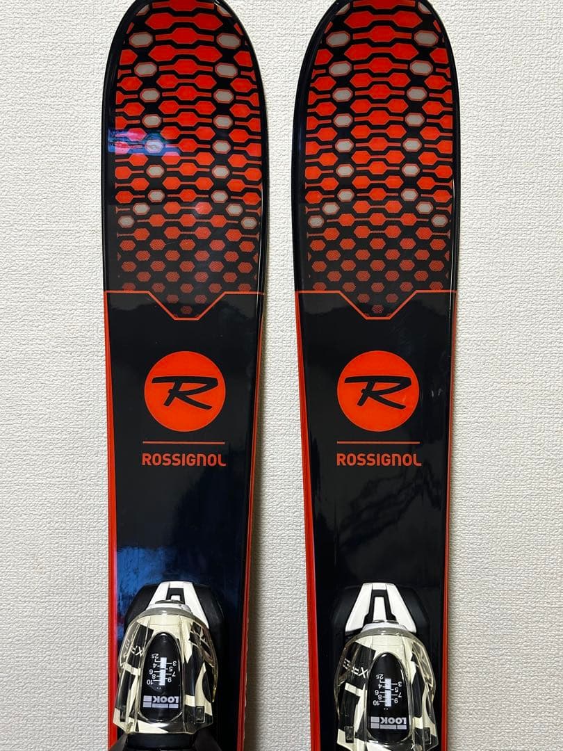 「新品未使用」ROSSIGNOL SHORT7 ショートスキー　ミッドスキー
