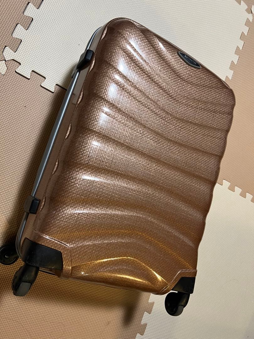 サムソナイト　機内持ち込み　スーツケース