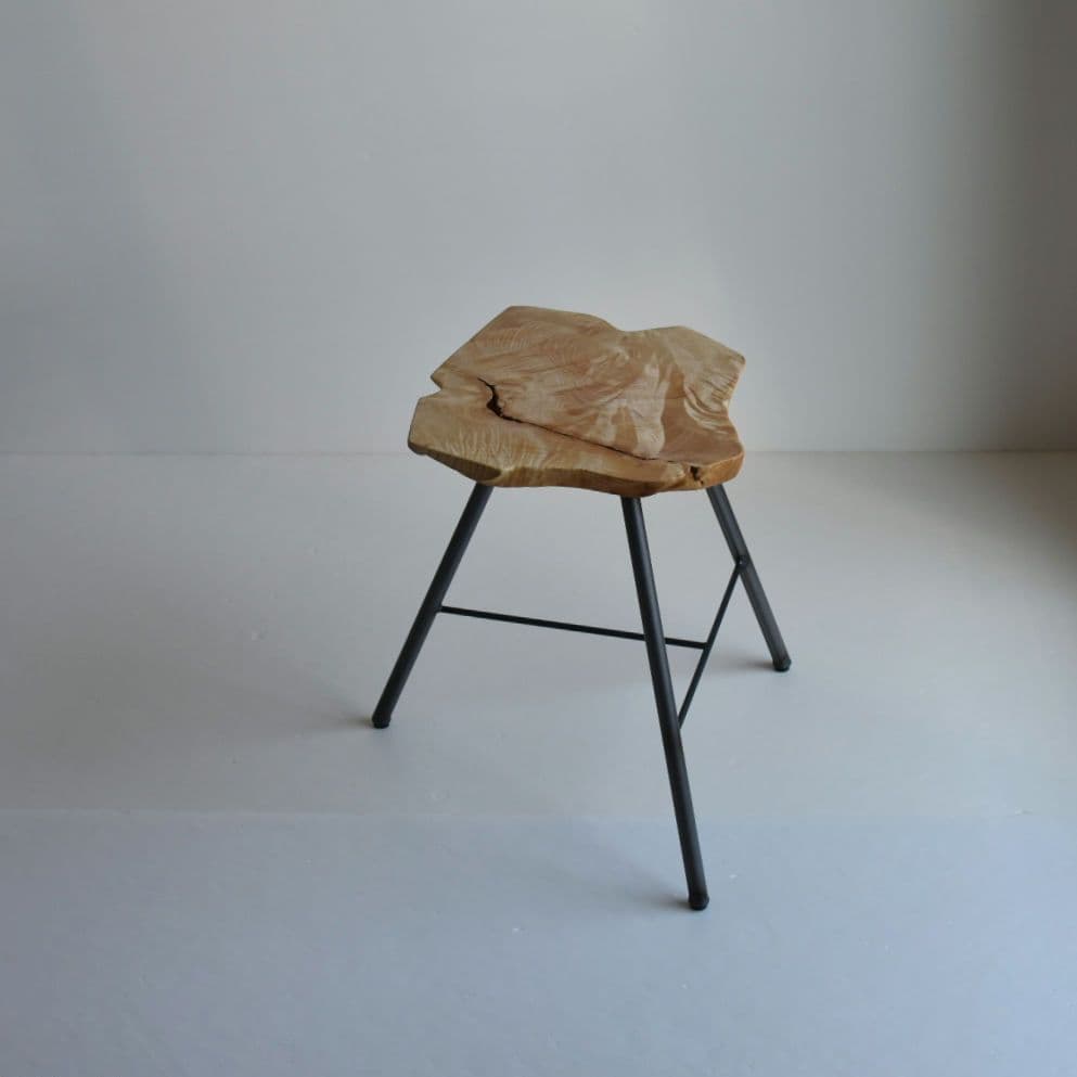 112 栃 ハンドメイド サイドテーブル スツール 花台 腰掛け 椅子 無垢材