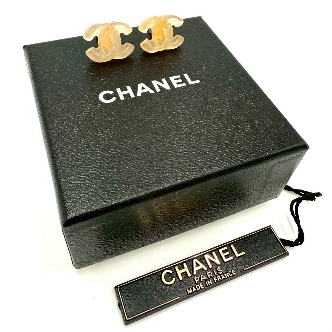 CHANEL シャネル ココマーク ヴィンデージ プラスチック ピアス