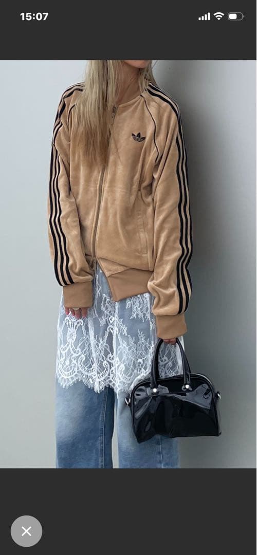 新品未使用adidas ベージュ ジップアップジャケット