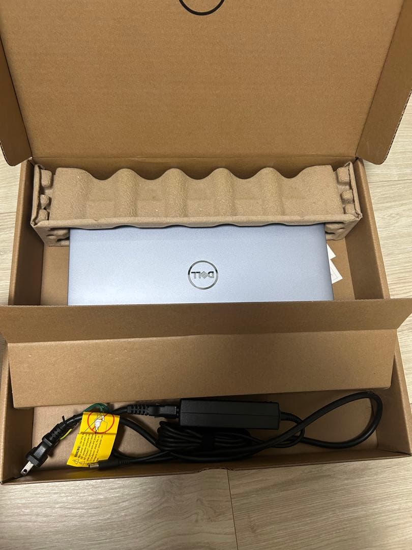 Windowsノート本体 Inspiron 14 5445 Ryzen7 8840HS 1TB 16GB