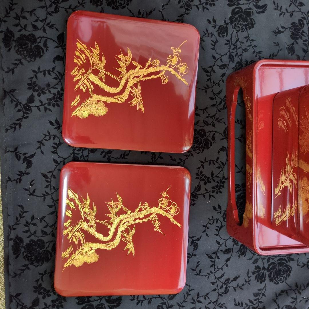 漆器製金色花柄5段重箱