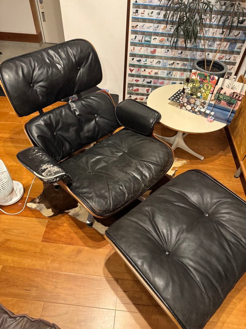 博物館行き？ハーマンミラーHermanMillerラウンジチェアイームズソファ