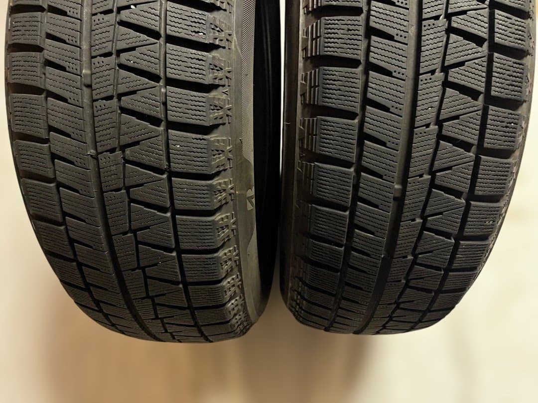 ブリヂストンスタッドレス　205/60R16 2022年製　2本セット！