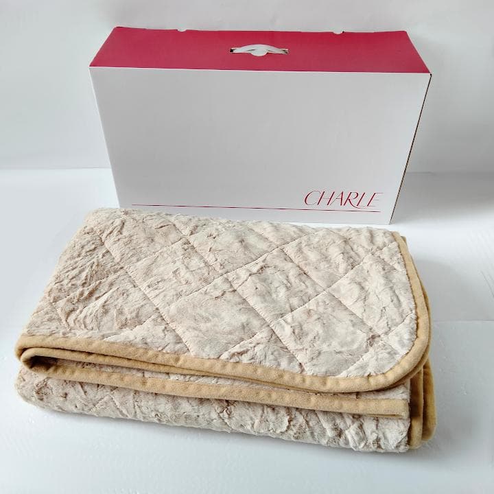 シャルレ あったか敷きパッド 100×205㎝ 未使用☆RA221