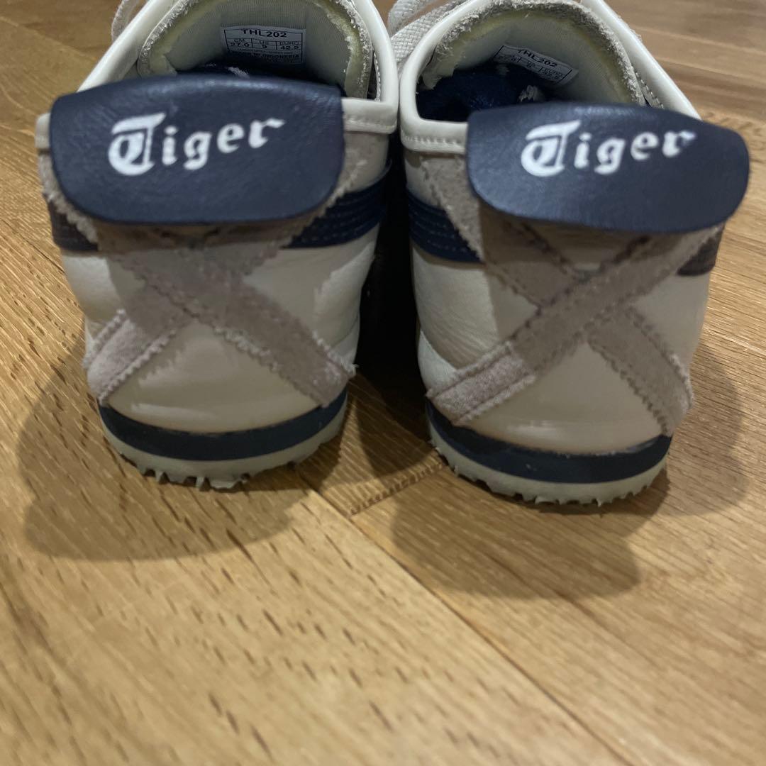 美品Onitsuka TigerオニツカタイガーMEXICO66 ネイビー27㎝