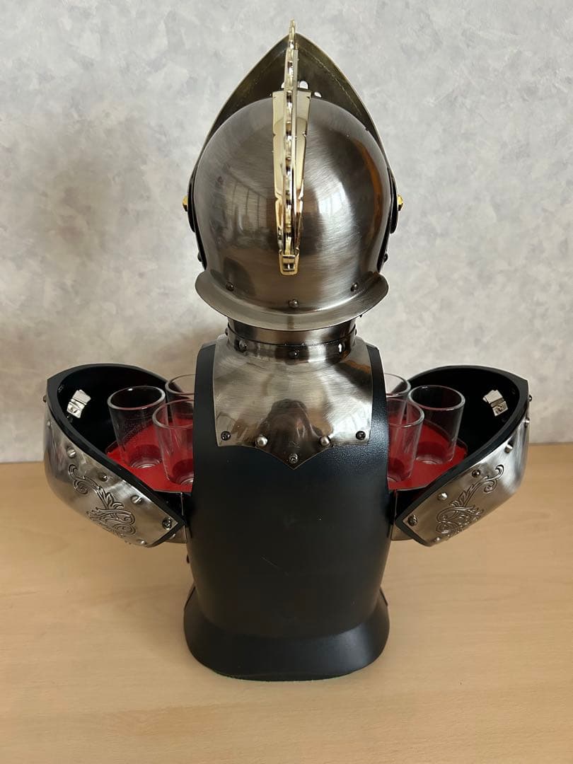 King Arthur ARMOR'S DECANTER SET 鎧 甲冑