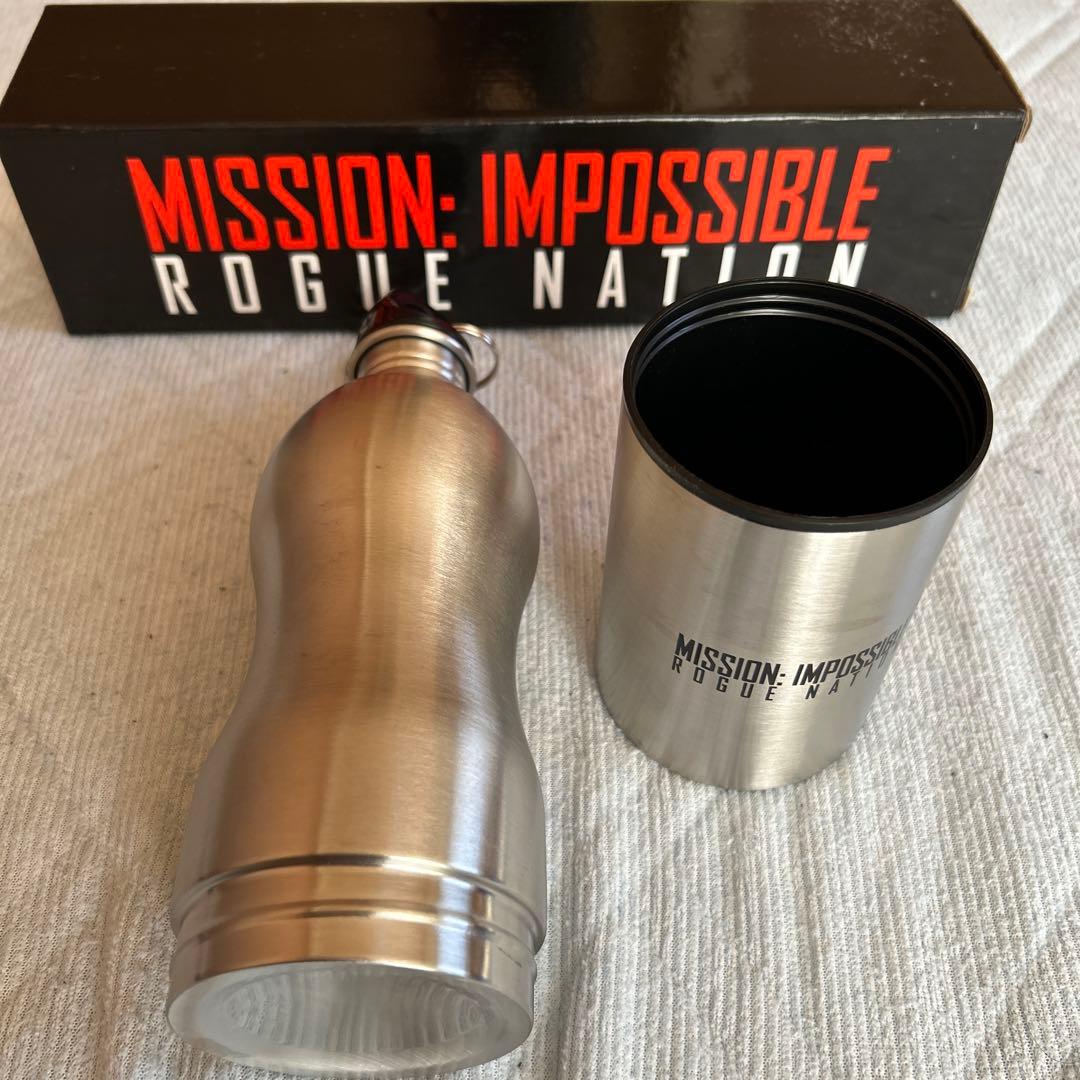 トムクルーズ、ミッションインボシブルローグネーションのウォーターボトル