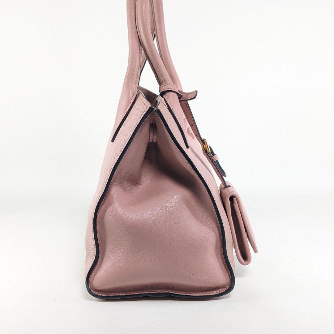 PRADA　プラダ　サフィアーノレザー　ハンドバッグ　トートバッグ　モノクローム