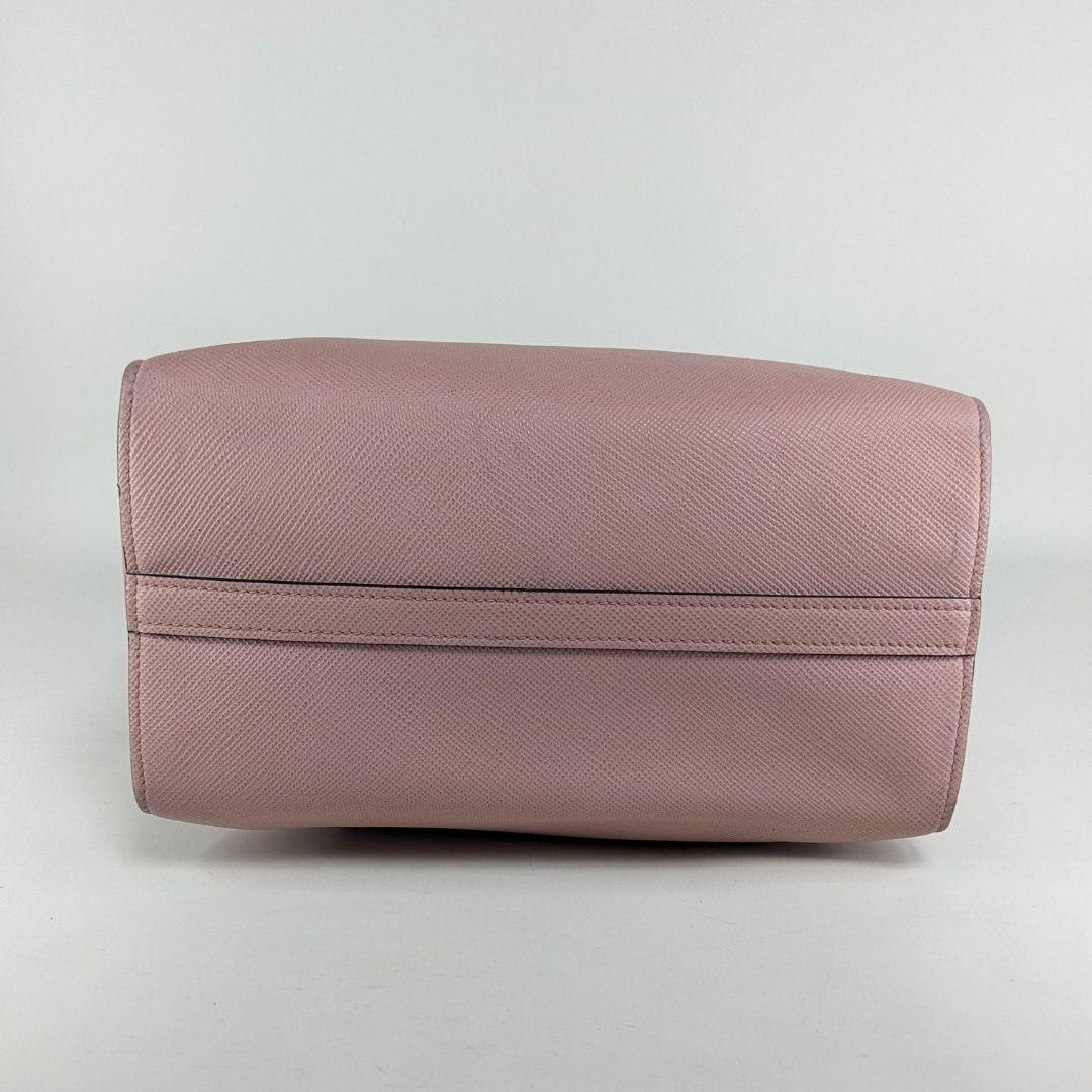 PRADA　プラダ　サフィアーノレザー　ハンドバッグ　トートバッグ　モノクローム